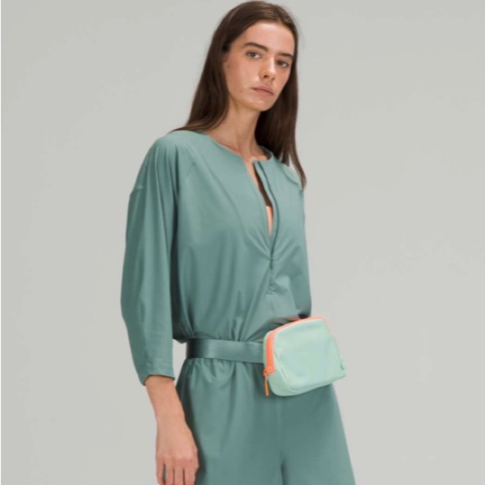 Lululemon Everywhere Belt Bag (HTF) 2021 1L